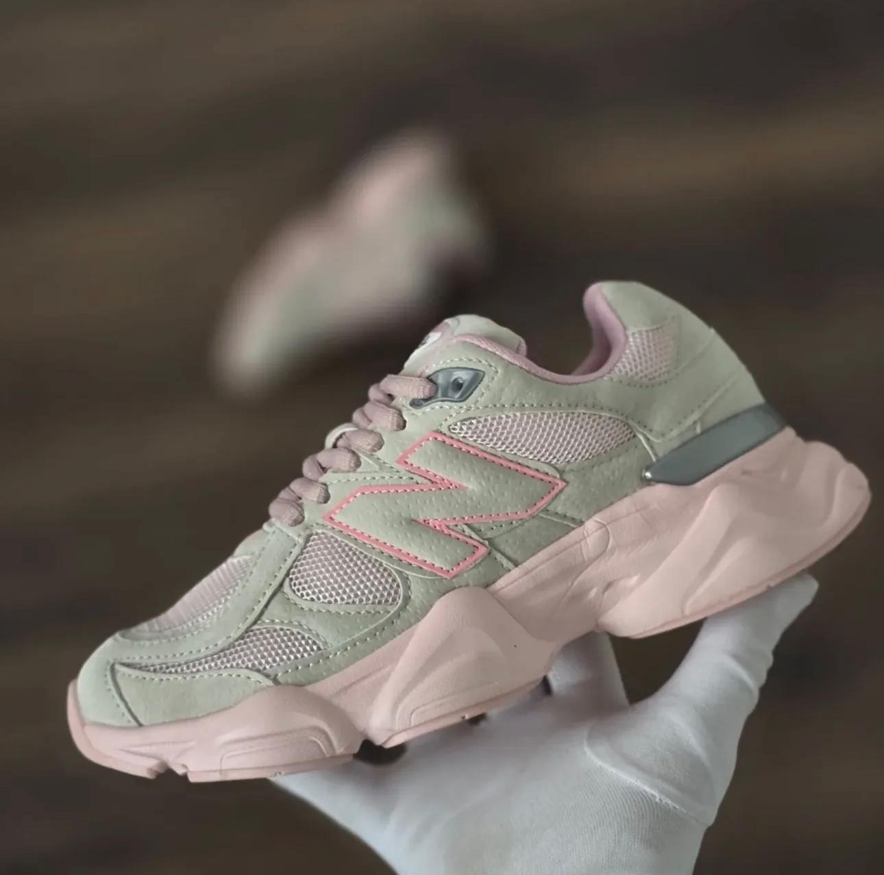 NEW BALANCE 9060
