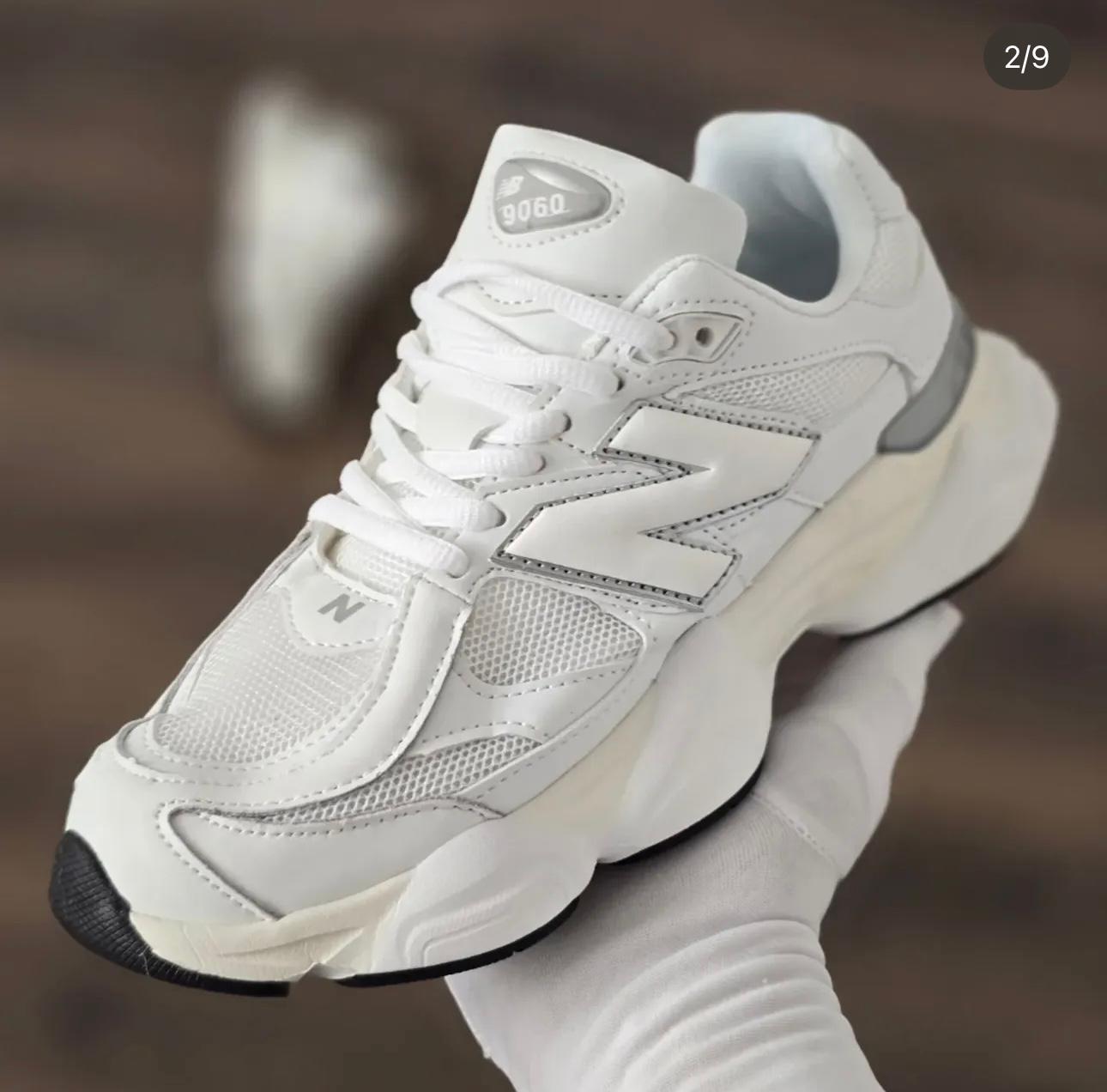 NEW BALANCE 9060